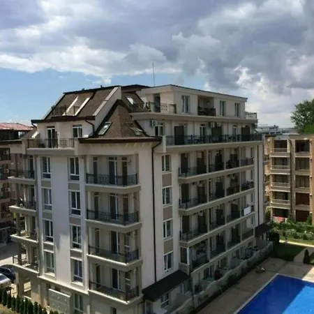 Apartment Persani 3 Sanny *